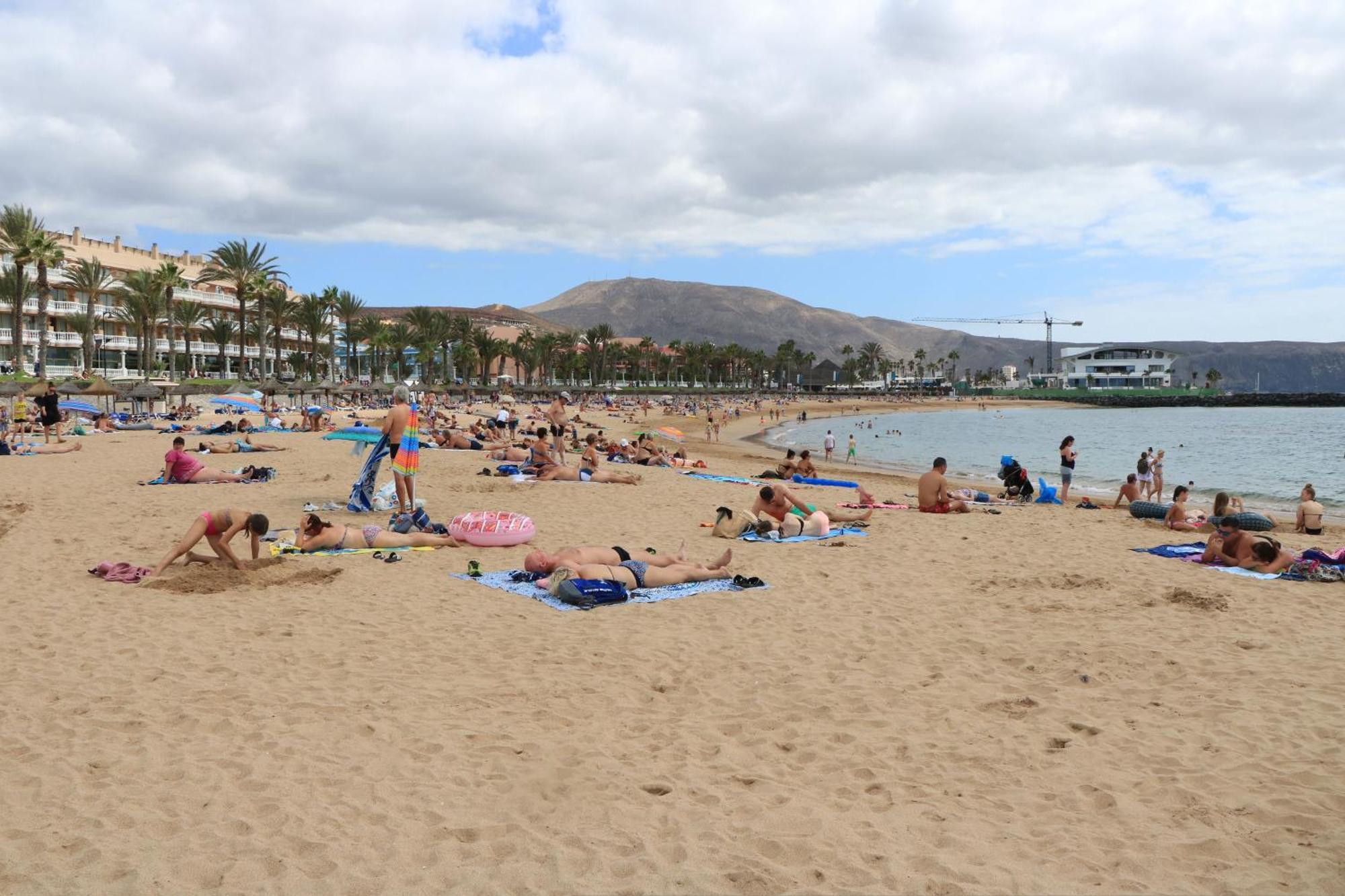 Sunbeach Apartment Arona  Zewnętrze zdjęcie