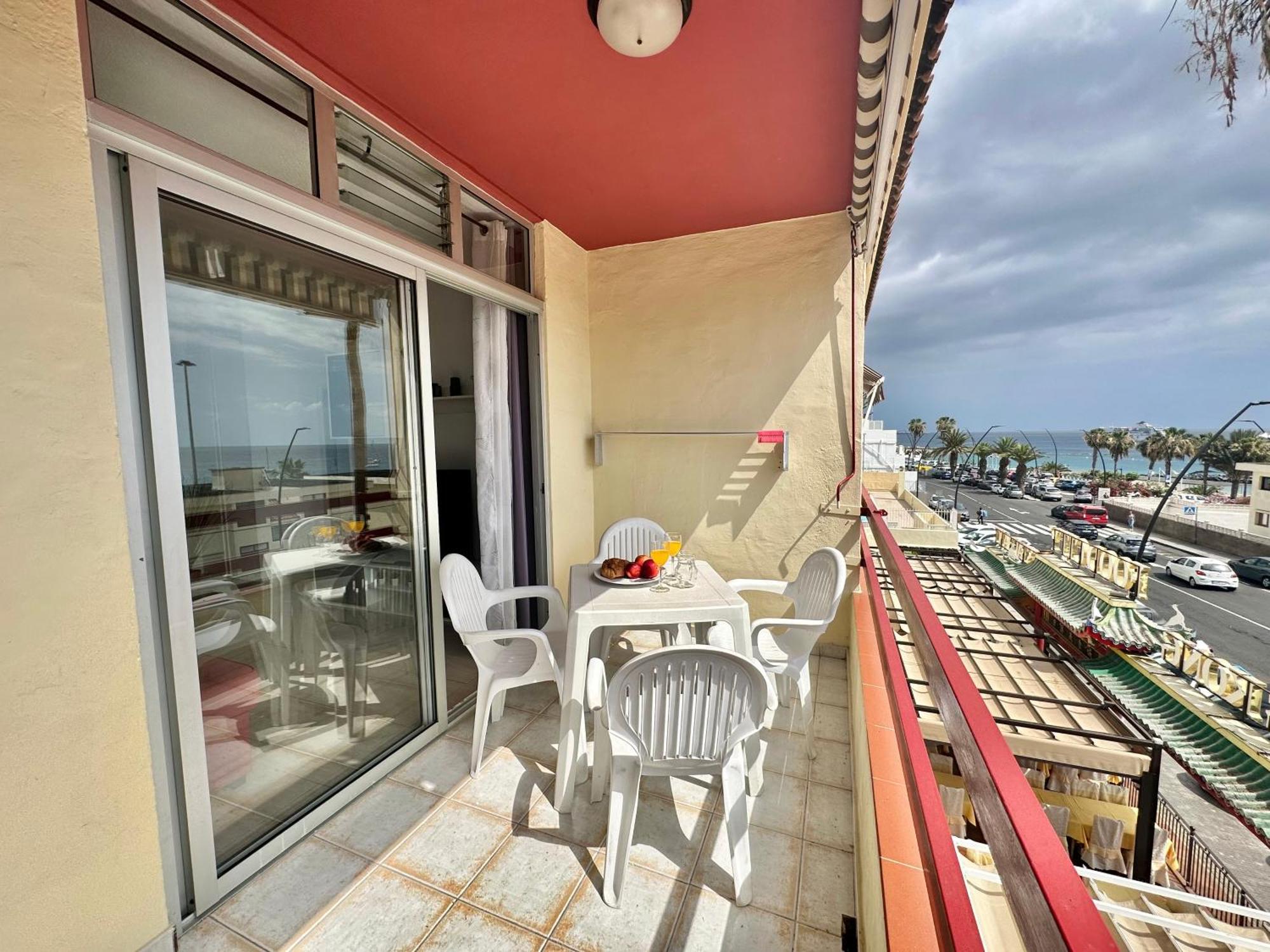 Sunbeach Apartment Arona  Zewnętrze zdjęcie