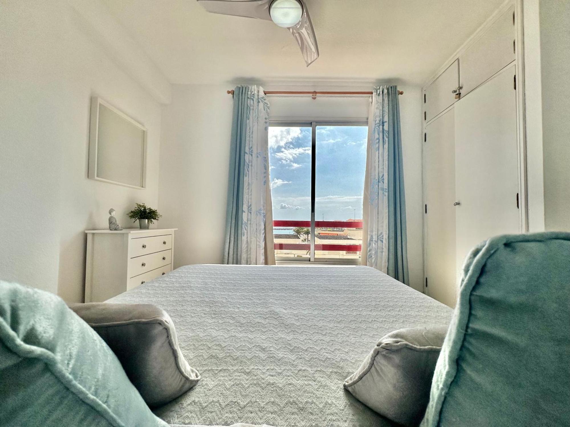 Sunbeach Apartment Arona  Zewnętrze zdjęcie