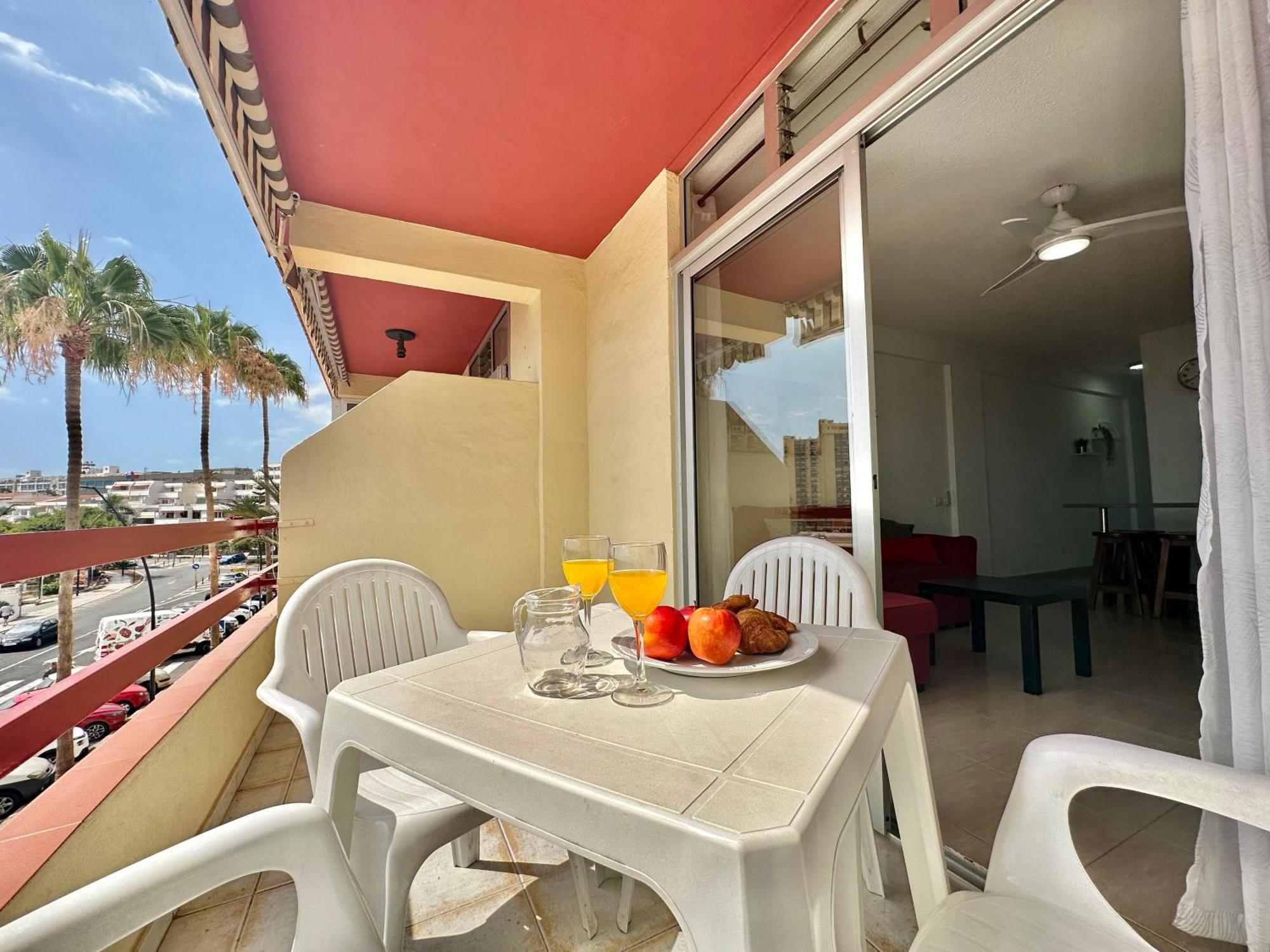 Sunbeach Apartment Arona  Zewnętrze zdjęcie